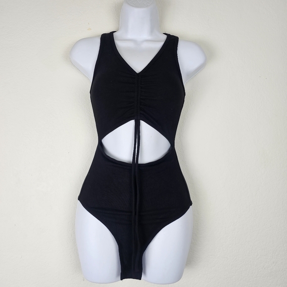 By.Dyln Danika Cutout Bodysuit Black DL0736 Size XS NWT Revolve - Picture 3 of 11